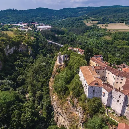 Gorgeous In Sveti Petar u Šumi