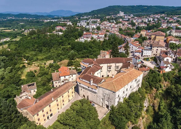 Gorgeous In Sveti Petar u Sumi