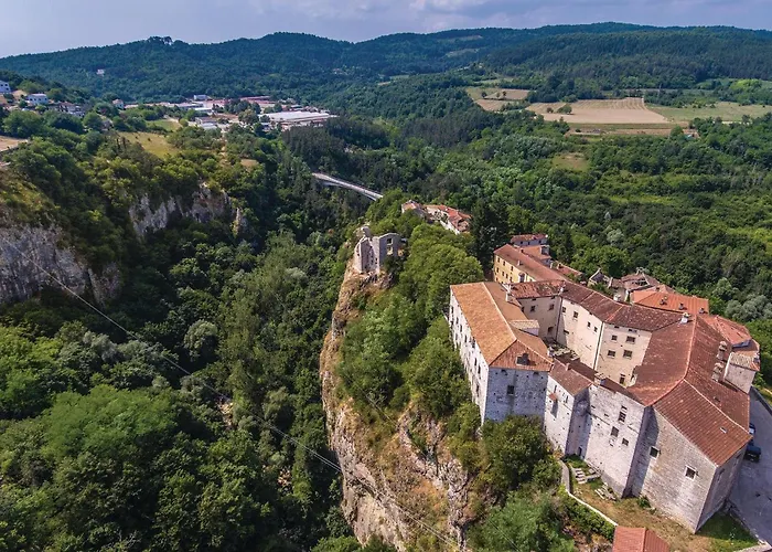 Gorgeous In Sveti Petar u Sumi